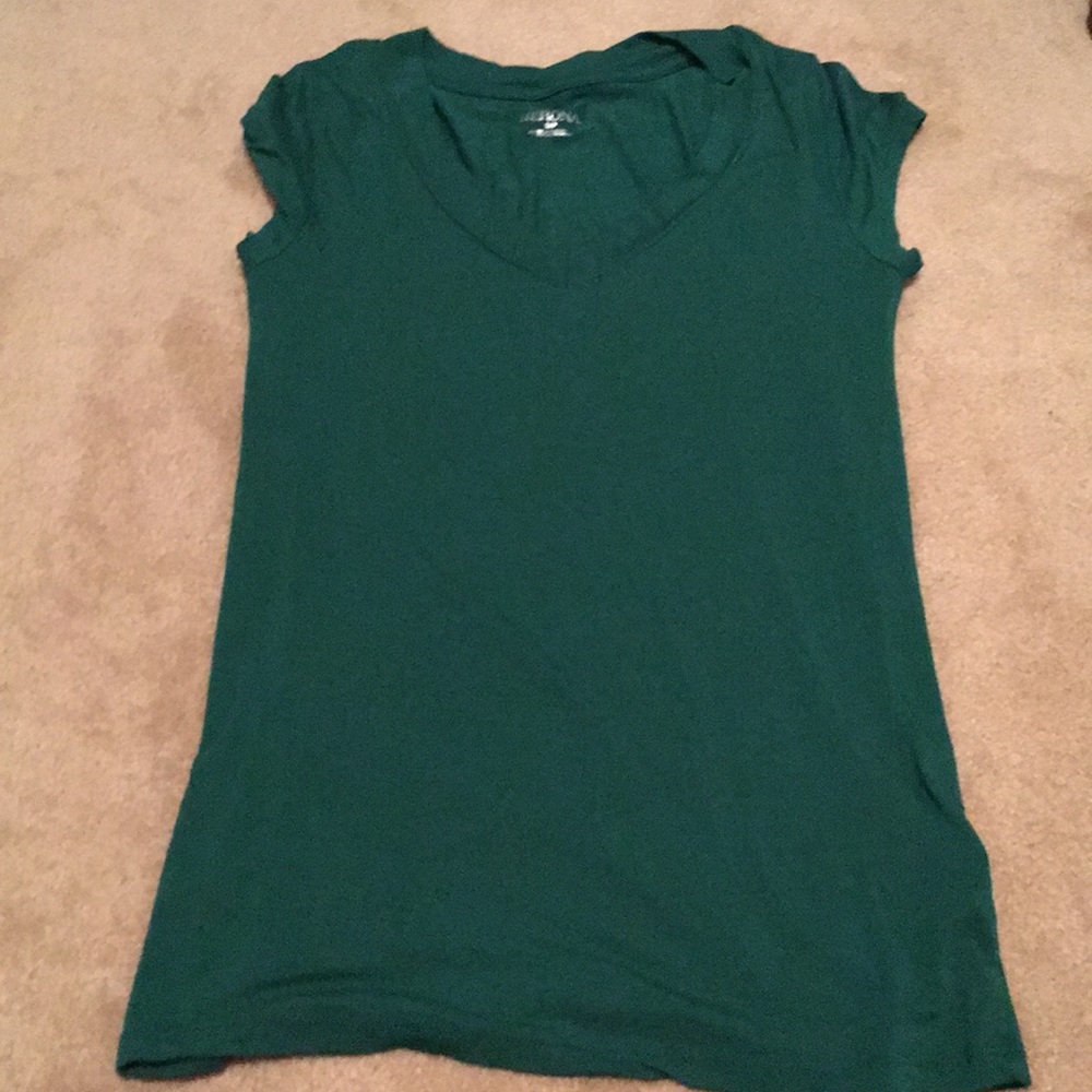 Green merona stretchy t shirt